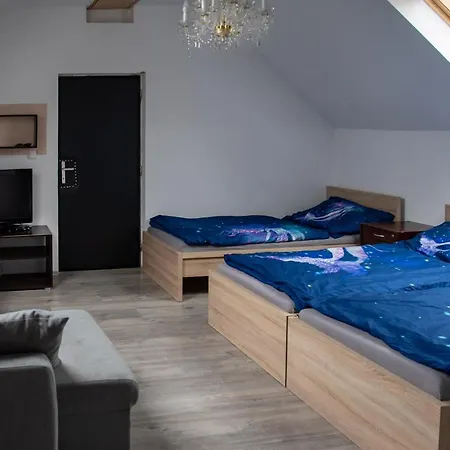 Ferienwohnung V Sadu Lysá nad Labem Exterior foto